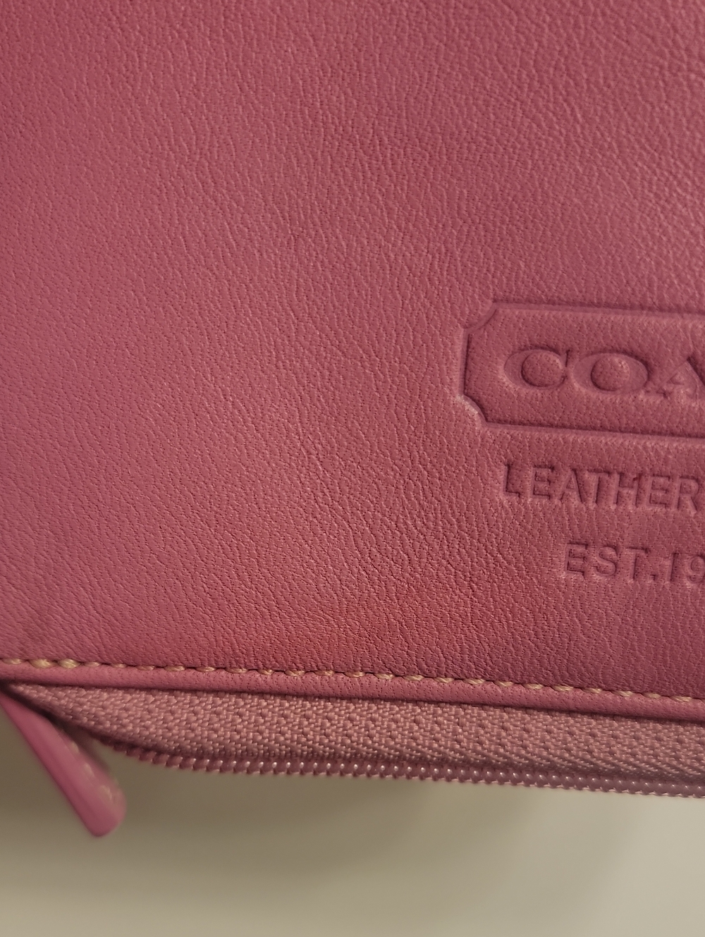 Coach CD Case - Picture 4 of 4